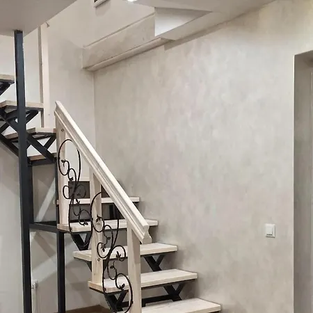 公寓 Legit House 亚列姆切