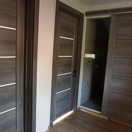 Legit House Yaremche