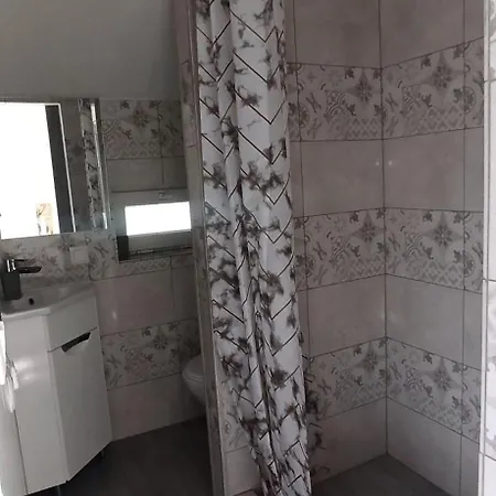 Legit House