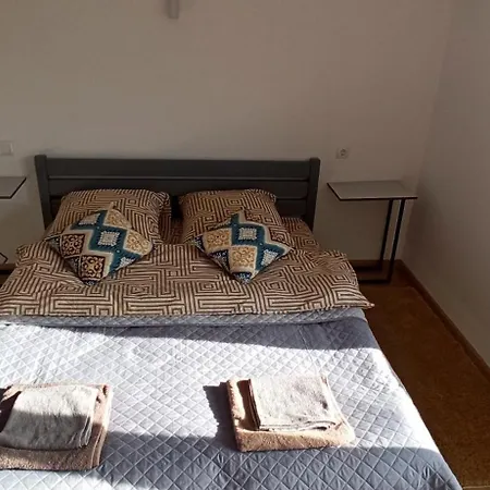 Lägenhet Legit House